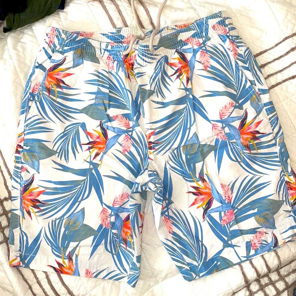 Tropical Print Board Short Chino Men’s S (28-30) NWOT 9” inseam